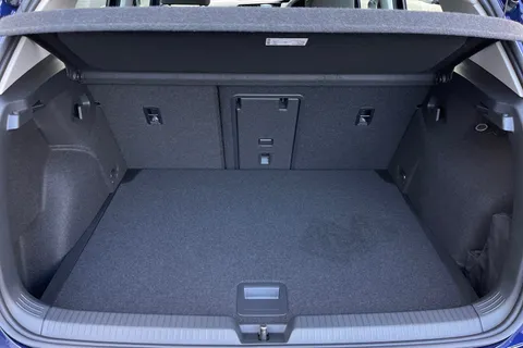 MM72VNV Volkswagen Golf 1.0 Life 5dr ** SAT NAV, SENSORS, AMIBENT LIGHTING ** Thumbnail #7