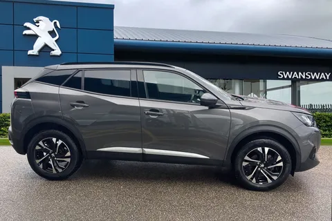 KM71UPR PEUGEOT 2008 1.2 PureTech Allure Premium 5dr Thumbnail #4