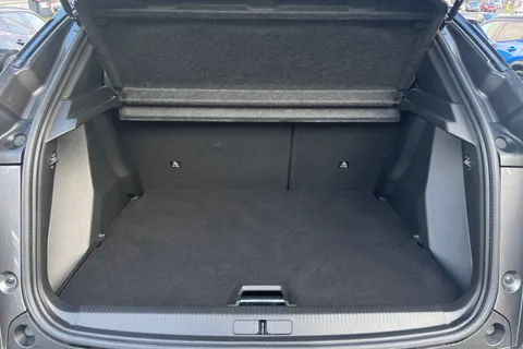 KM71UPR PEUGEOT 2008 1.2 PureTech Allure Premium 5dr Thumbnail #7