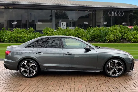 LO71YNV Audi A4 Black Edition 35 TFSI  150 PS S tronic Thumbnail #3