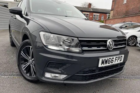 MW66FPD Volkswagen Tiguan 2.0 TDI BlueMotion Tech SE Navigation Euro 6 (s/s) 5dr Thumbnail #9