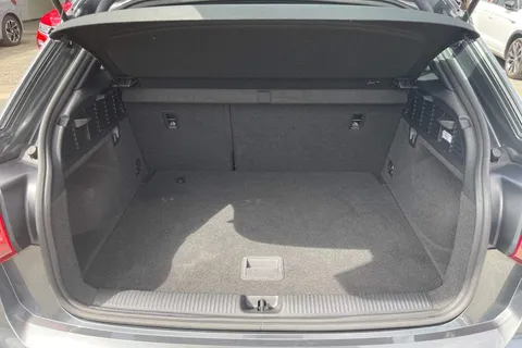 GM18WTN Audi Q2 1.4 TFSI CoD S line Euro 6 (s/s) 5dr Thumbnail #10