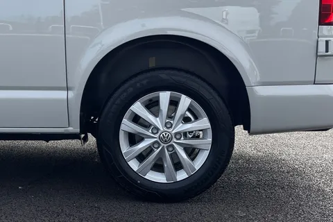 ML73FOU Volkswagen Transporter 2.0 TDI 110 Highline Van Thumbnail #7