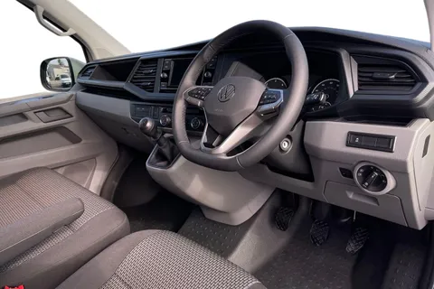 ML73FOU Volkswagen Transporter 2.0 TDI 110 Highline Van Thumbnail #8