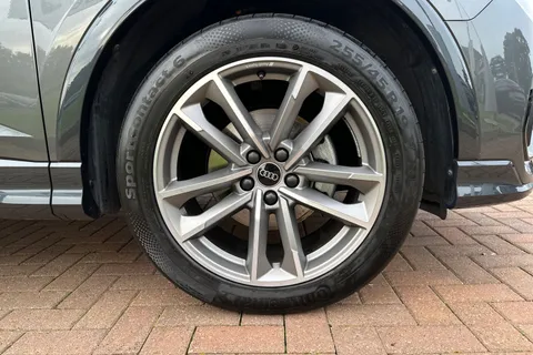 KN22NEF Audi Q3 Black Edition 35 TFSI  150 PS S tronic Thumbnail #10