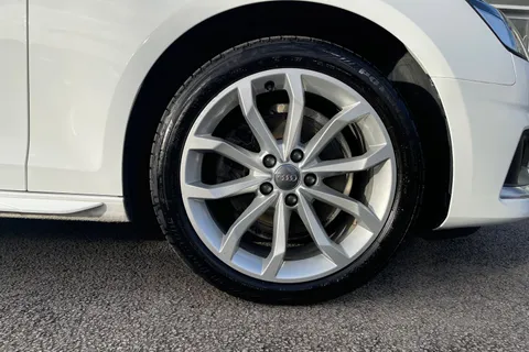 HJ70TVY Audi A4 Avant 2.0 TFSI 35 Sport S Tronic Euro 6 (s/s) 5dr Thumbnail #10