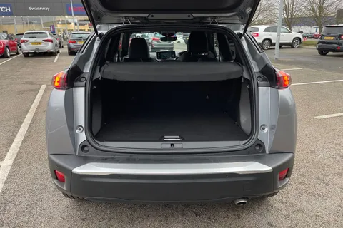 KN21VPT PEUGEOT 2008 1.5 BlueHDi GT Euro 6 (s/s) 5dr Thumbnail #7