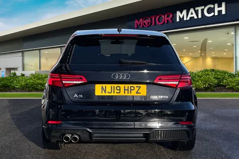 NJ19HPZ Audi A3 1.5 TFSI CoD 35 Black Edition Sportback Euro 6 (s/s) 5dr Thumbnail #5