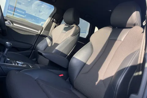 NJ19HPZ Audi A3 1.5 TFSI CoD 35 Black Edition Sportback Euro 6 (s/s) 5dr Thumbnail #11