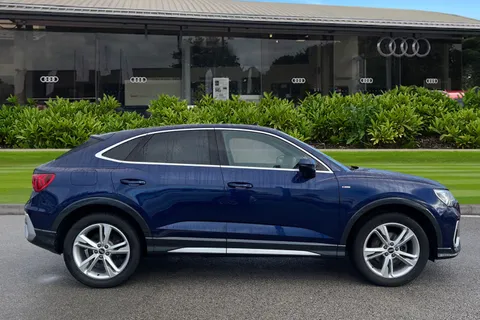 PF21ZCV Audi Q3 S line 35 TFSI  150 PS 6-speed Thumbnail #4