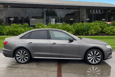 FV71WNM Audi A4 Sport Edition 40 TFSI  204 PS S tronic Thumbnail #4