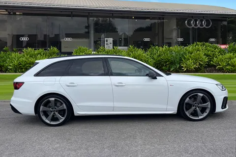 VX71YTS Audi A4 Avant Avant Black Edition 35 TFSI  150 PS S tronic Thumbnail #4