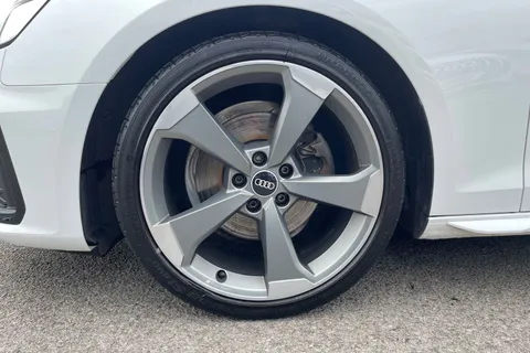 VX71YTS Audi A4 Avant Avant Black Edition 35 TFSI  150 PS S tronic Thumbnail #11