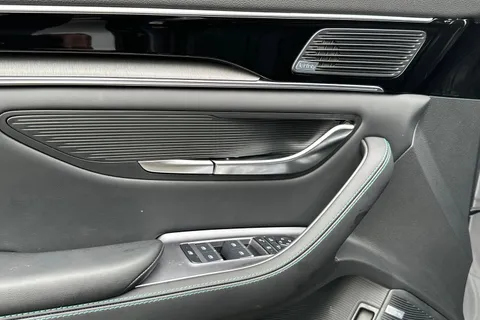 17 of 55 for BYD Seal U 1.5 DM-i 18.3kWh Boost CVT Auto Euro 6 (s/s) 5dr