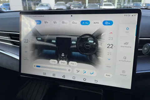  BYD SEAL 82.5kWh Design Auto 4dr Thumbnail #19