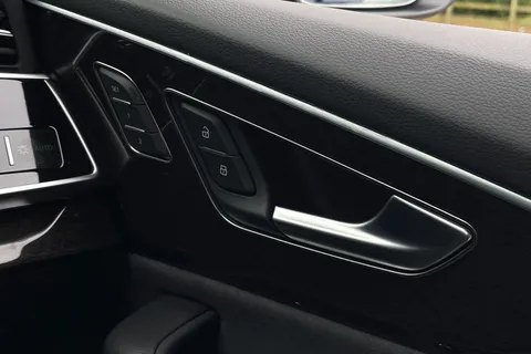  Audi Q8 3.0 TDI V6 50 Black Edition Tiptronic quattro Euro 6 (s/s) 5dr Thumbnail #18