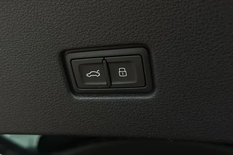  Audi Q8 3.0 TDI V6 50 Black Edition Tiptronic quattro Euro 6 (s/s) 5dr Thumbnail #27