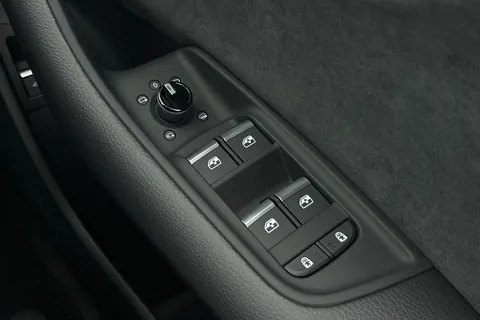  Audi Q8 3.0 TDI V6 50 Black Edition Tiptronic quattro Euro 6 (s/s) 5dr Thumbnail #40