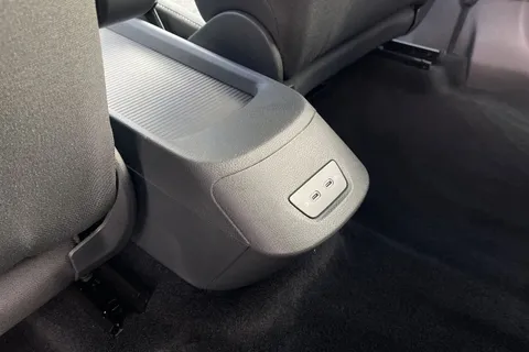 Volkswagen ID.3 Pro S 77kWh Match Auto 5dr (5Seat) Thumbnail #33