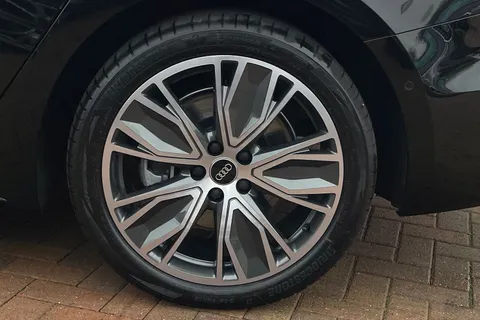 10 of 65 for Audi A5 Avant 2.0 TDI Launch Edition S Tronic Euro 6 (s/s) 5dr