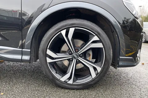 BV70KSZ Audi Q3 Edition 1 35 TFSI  150 PS S tronic Thumbnail #7