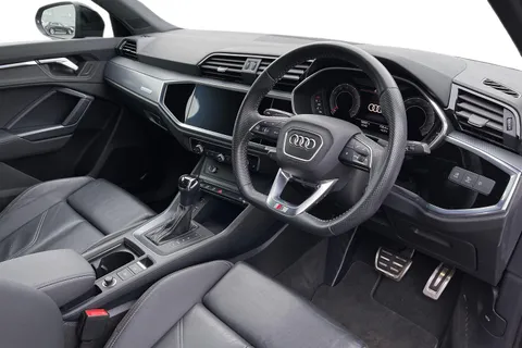 BV70KSZ Audi Q3 Edition 1 35 TFSI  150 PS S tronic Thumbnail #8