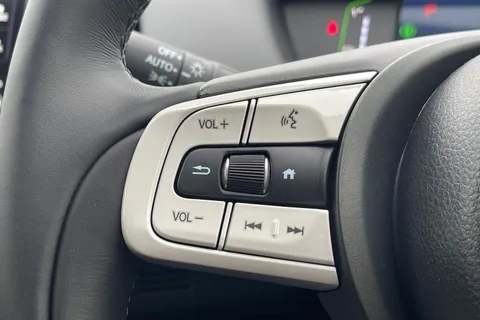 40 of 56 for Honda Jazz 1.5 h i-MMD Advance eCVT Euro 6 (s/s) 5dr