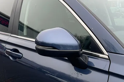 Honda CR-V 2.0 h i-MMD Elegance eCVT 4WD Euro 6 (s/s) 5dr Thumbnail #11