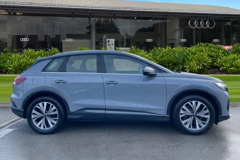 PN73NZU Audi Q4 e-tron Q4  Sport 35 e-tron  125,00 kW Thumbnail #4