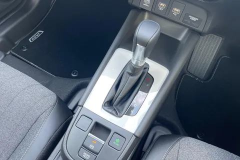 15 of 41 for Honda Jazz 1.5 h i-MMD Advance Hatchback 5dr Petrol Hybrid eCVT Euro 6 (s/s) (122 ps)