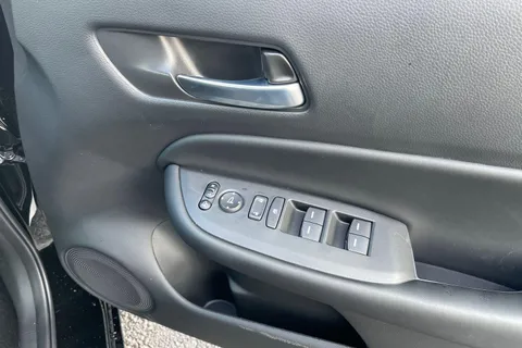 19 of 41 for Honda Jazz 1.5 h i-MMD Advance Hatchback 5dr Petrol Hybrid eCVT Euro 6 (s/s) (122 ps)