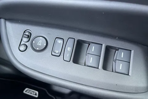 26 of 41 for Honda Jazz 1.5 h i-MMD Advance Hatchback 5dr Petrol Hybrid eCVT Euro 6 (s/s) (122 ps)