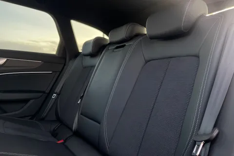 BK75HFU Audi A6 Avant Avant Black Edition 40 TDI quattro 204 PS S tronic Thumbnail #19