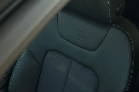 BK75HFU Audi A6 Avant Avant Black Edition 40 TDI quattro 204 PS S tronic Thumbnail #32