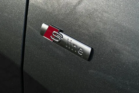 BK75HFU Audi A6 Avant Avant Black Edition 40 TDI quattro 204 PS S tronic Thumbnail #48