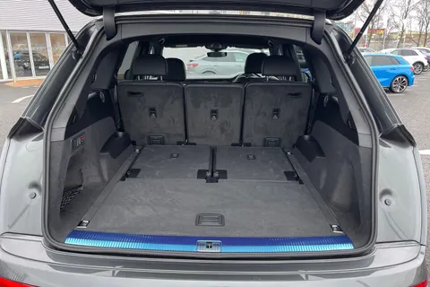 Audi Q7 3.0 TDI V6 50 Black Edition Tiptronic quattro Euro 6 (s/s) 5dr Thumbnail #7