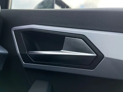  SEAT Arona 1.0 TSI FR Euro 6 (s/s) 5dr Thumbnail #18