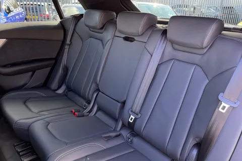 PL25EGX Audi Q8 SUV S line 50 TDI quattro 286 PS tiptronic Thumbnail #21