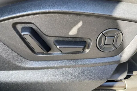 PL25EGX Audi Q8 SUV S line 50 TDI quattro 286 PS tiptronic Thumbnail #28