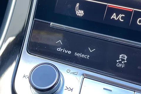 PL25EGX Audi Q8 SUV S line 50 TDI quattro 286 PS tiptronic Thumbnail #48