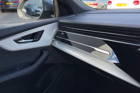 PL25EGX Audi Q8 SUV S line 50 TDI quattro 286 PS tiptronic Thumbnail #53