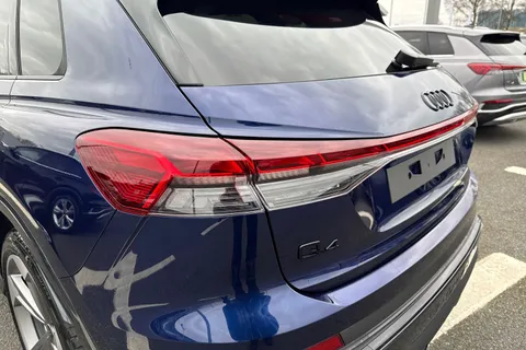 Audi Q4 e-tron 35 Black Edition Auto 5dr 55kWh Thumbnail #8