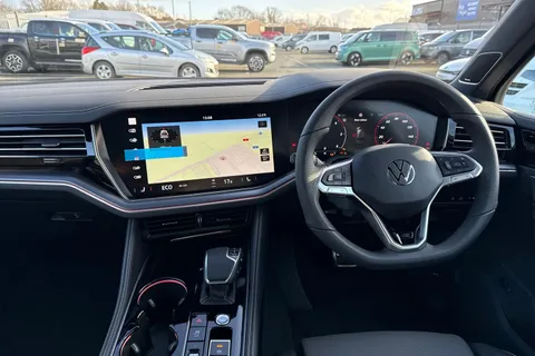 Volkswagen Touareg 3.0 TDI V6 Black Edition Tiptronic 4Motion Euro 6 (s/s) 5dr Thumbnail #13