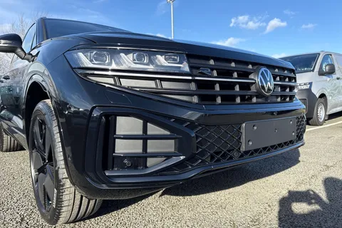 Volkswagen Touareg 3.0 TDI V6 Black Edition Tiptronic 4Motion Euro 6 (s/s) 5dr Thumbnail #17