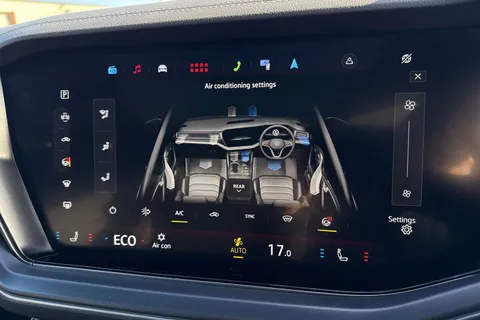 Volkswagen Touareg 3.0 TDI V6 Black Edition Tiptronic 4Motion Euro 6 (s/s) 5dr Thumbnail #19