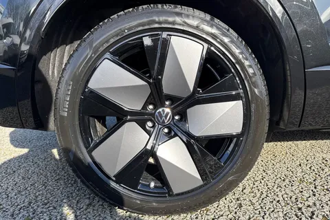 Volkswagen Touareg 3.0 TDI V6 Black Edition Tiptronic 4Motion Euro 6 (s/s) 5dr Thumbnail #24