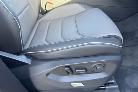 Volkswagen Touareg 3.0 TDI V6 Black Edition Tiptronic 4Motion Euro 6 (s/s) 5dr Thumbnail #45