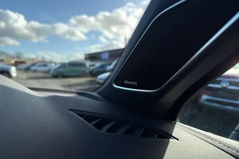 Volkswagen Touareg 3.0 TDI V6 Black Edition Tiptronic 4Motion Euro 6 (s/s) 5dr Thumbnail #46