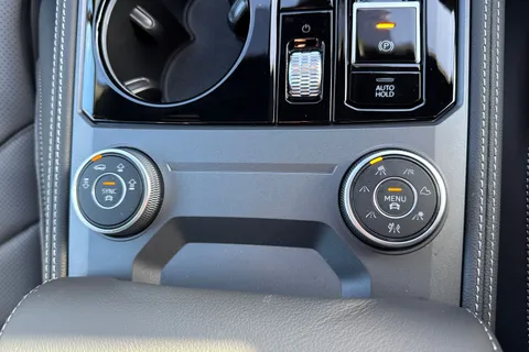 Volkswagen Touareg 3.0 TDI V6 Black Edition Tiptronic 4Motion Euro 6 (s/s) 5dr Thumbnail #49