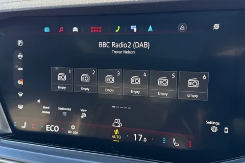 Volkswagen Touareg 3.0 TDI V6 Black Edition Tiptronic 4Motion Euro 6 (s/s) 5dr Thumbnail #56